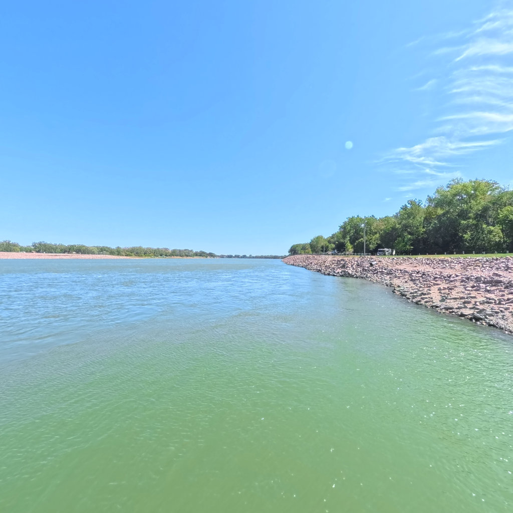 Yankton to Sioux City scene image looking forward