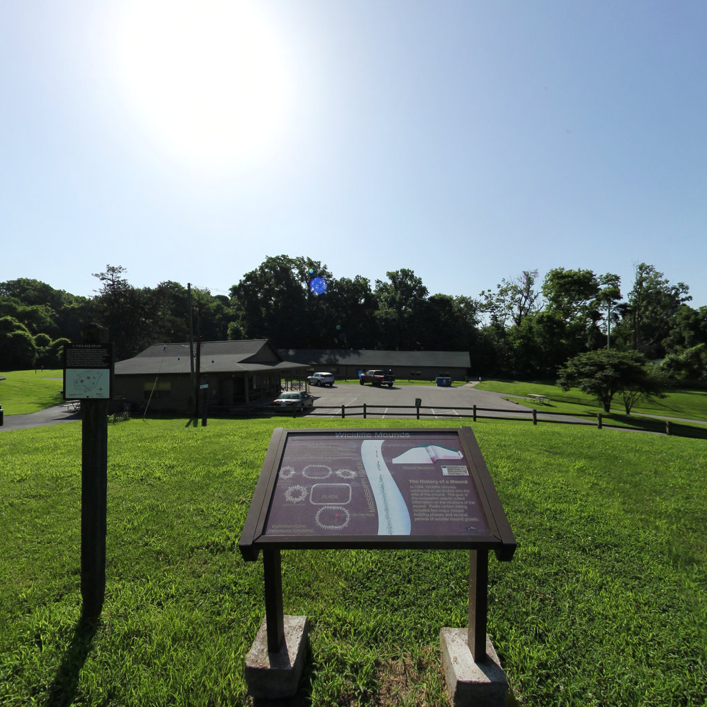 Wickcliffe Mounds scene image looking forward