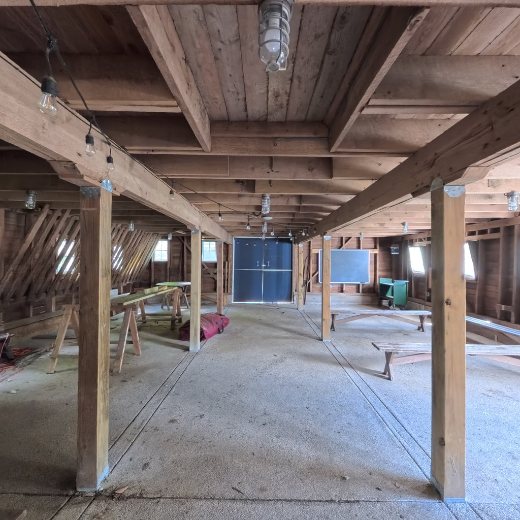 Barn scene image looking forward