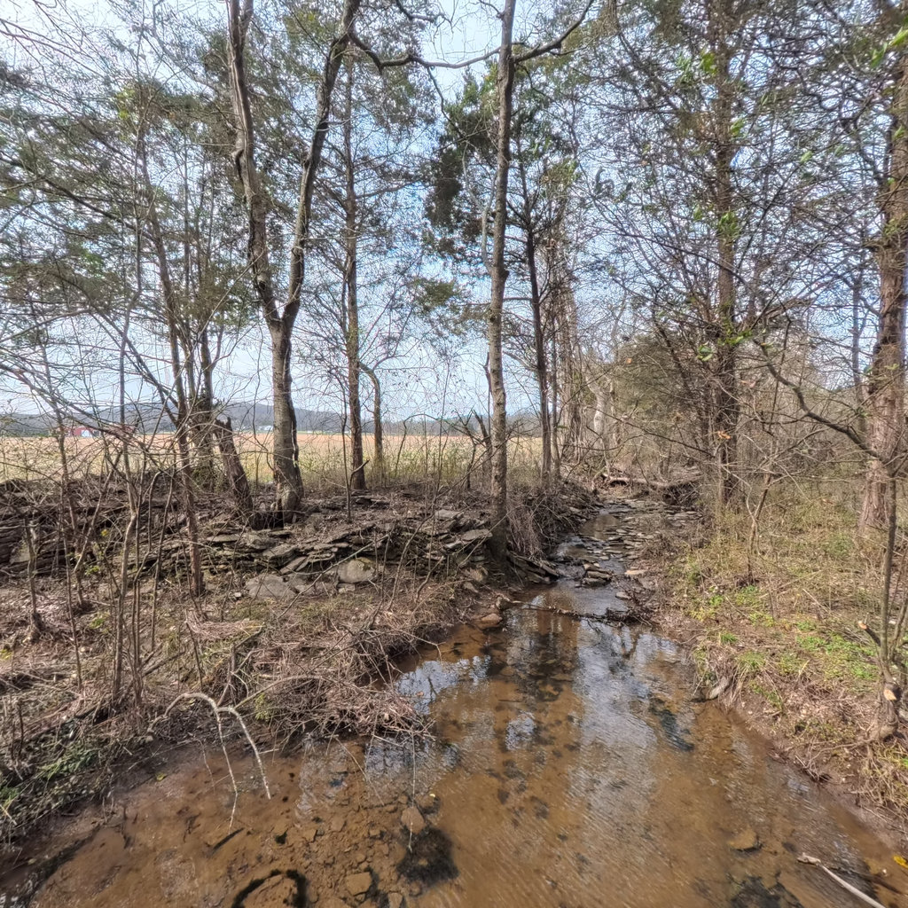 360° scene along the corridor