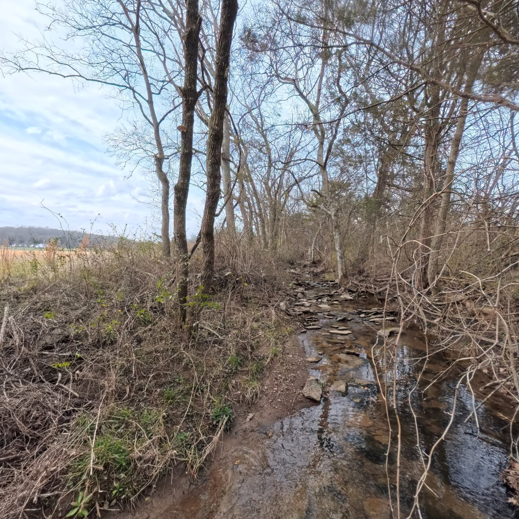 360° scene along the corridor
