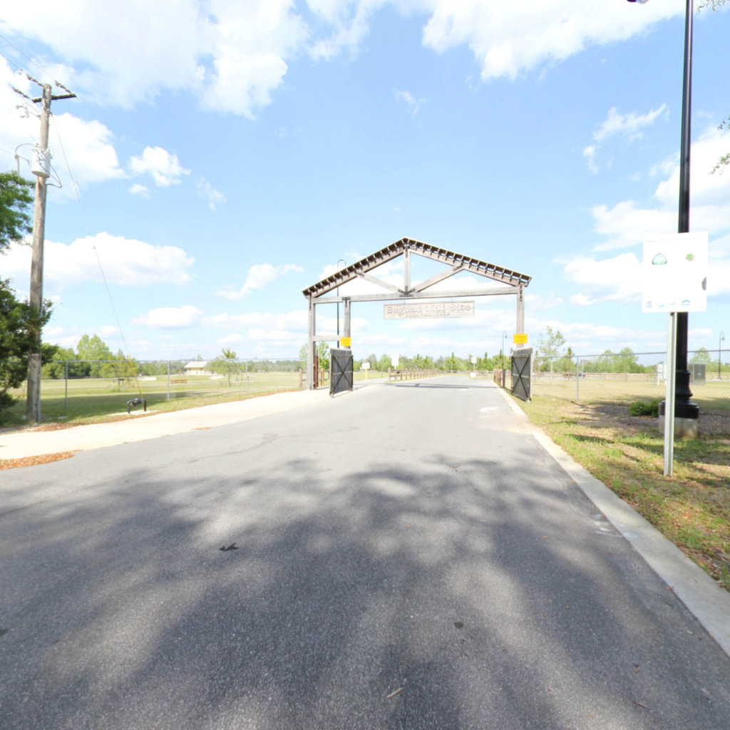 Mills Trail scene image looking forward