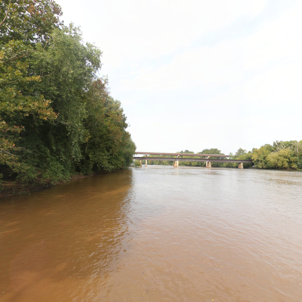 New Canton to Columbia scene image looking forward