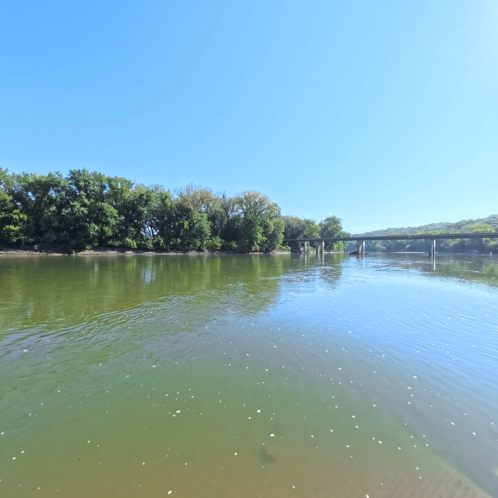 360° panoramic view of Des Moines River