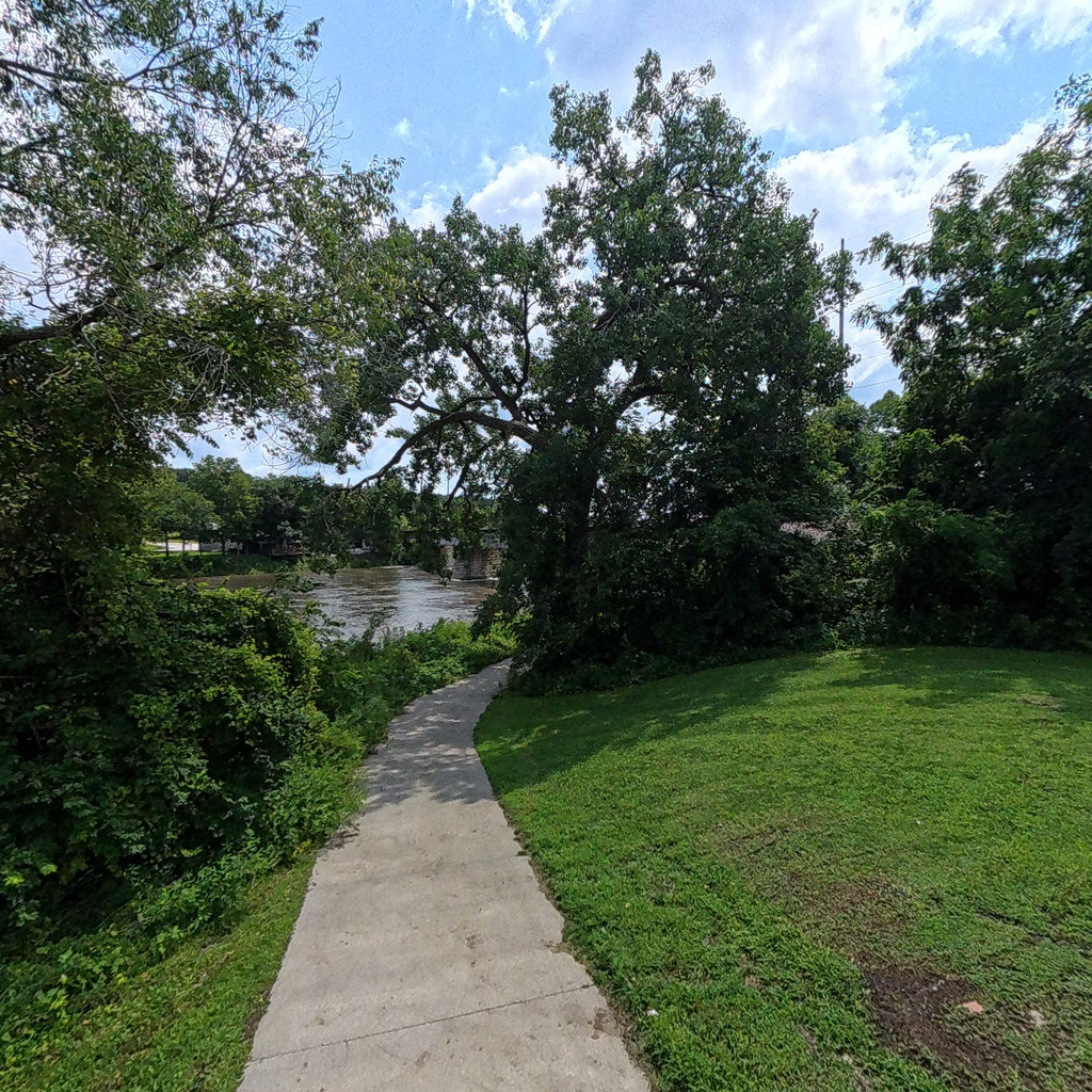 City Access (Phinney Park Dr)
