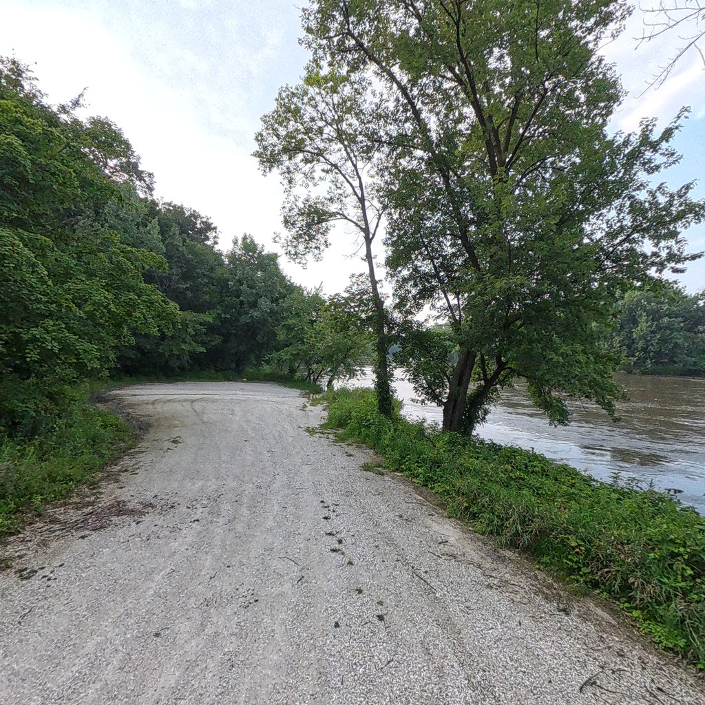 Deception Hollow Access scene image looking forward