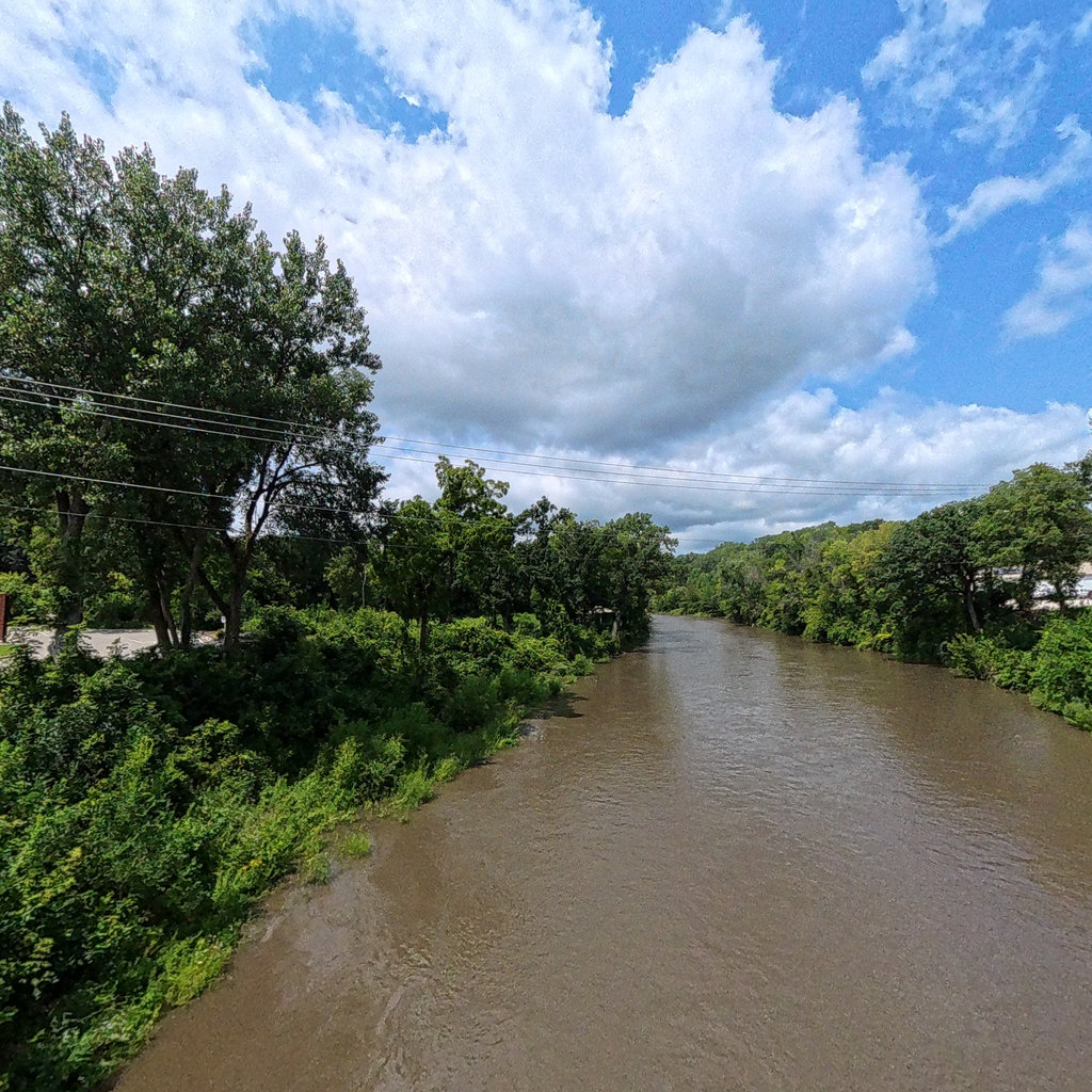 360° panoramic view of Lizard Creek Water Trail Access #1