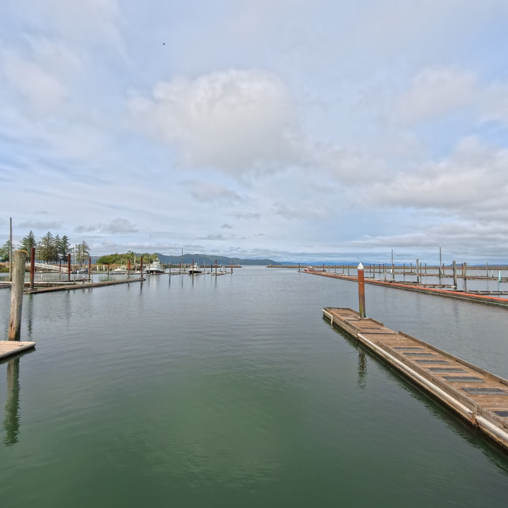 Hammond Marina scene image looking forward