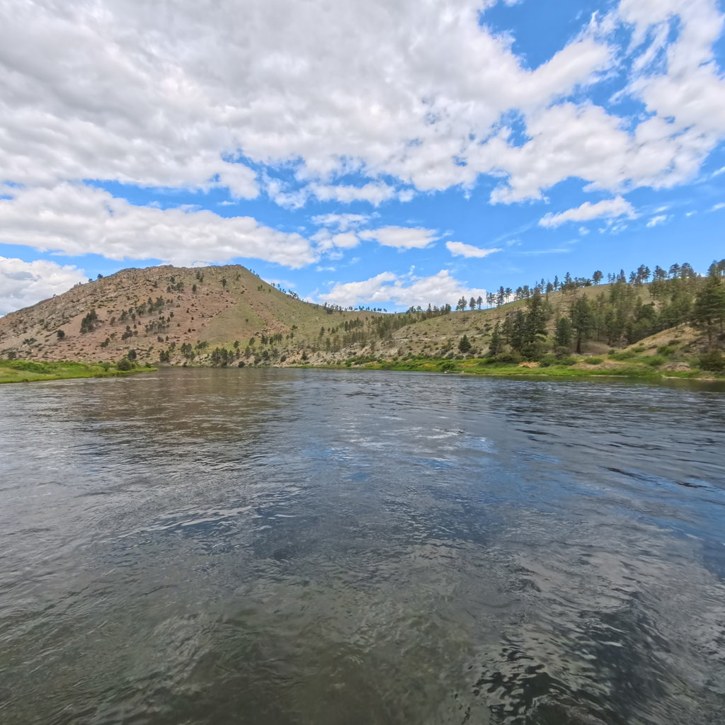 Gates of the Mountains scene image looking forward