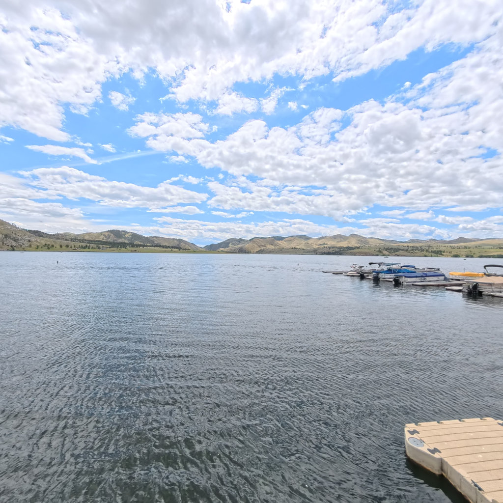Upper Holter Lake scene image looking forward