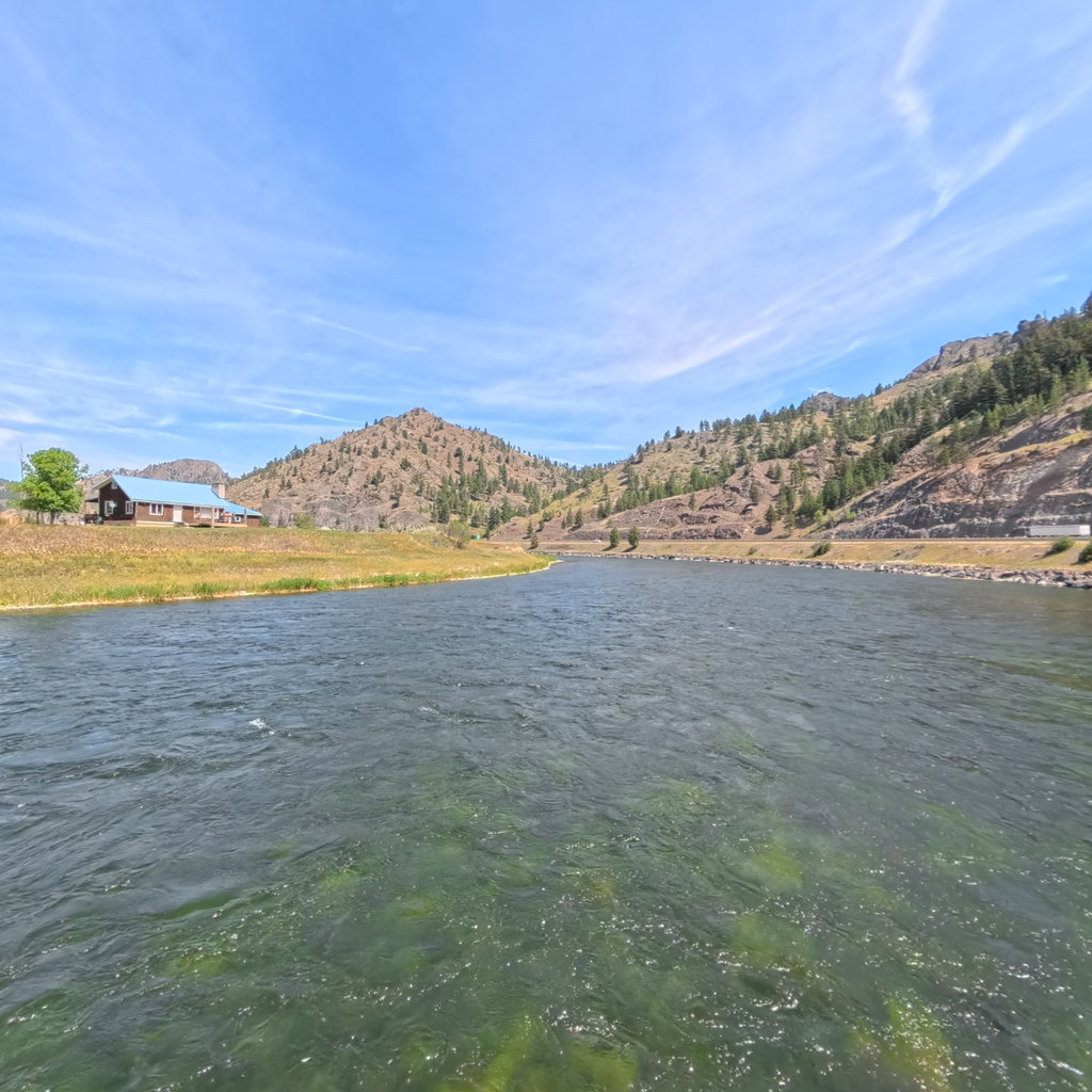 360&deg; scene on Missouri River