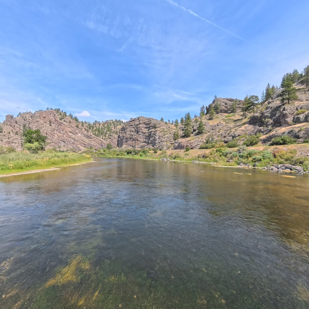 360&deg; panorama near Missouri River near present-day Cascade