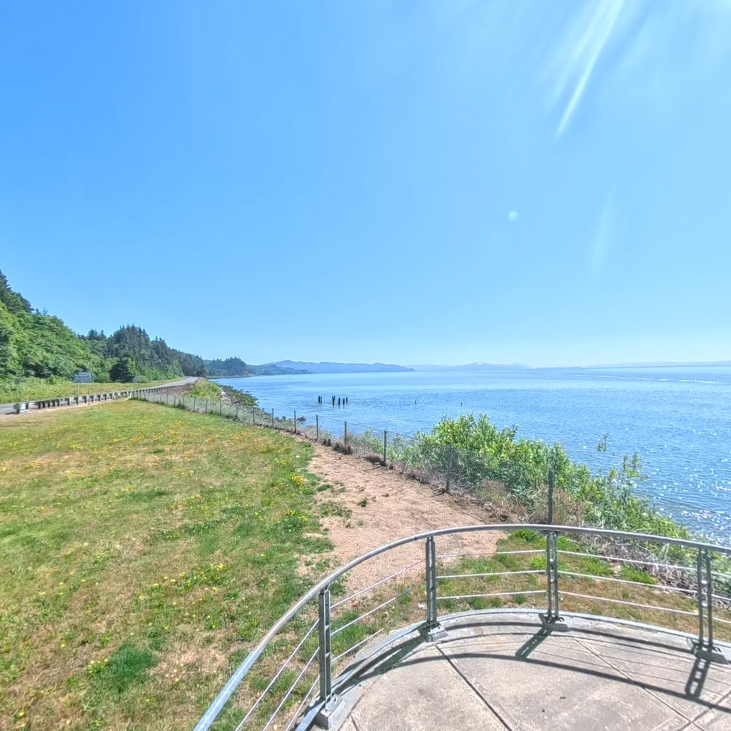 Terrain360 panorama near Lower Columbia River near Grays Bay, WA