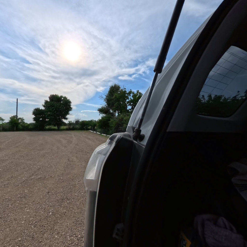 Hadista Villiage scene image looking forward