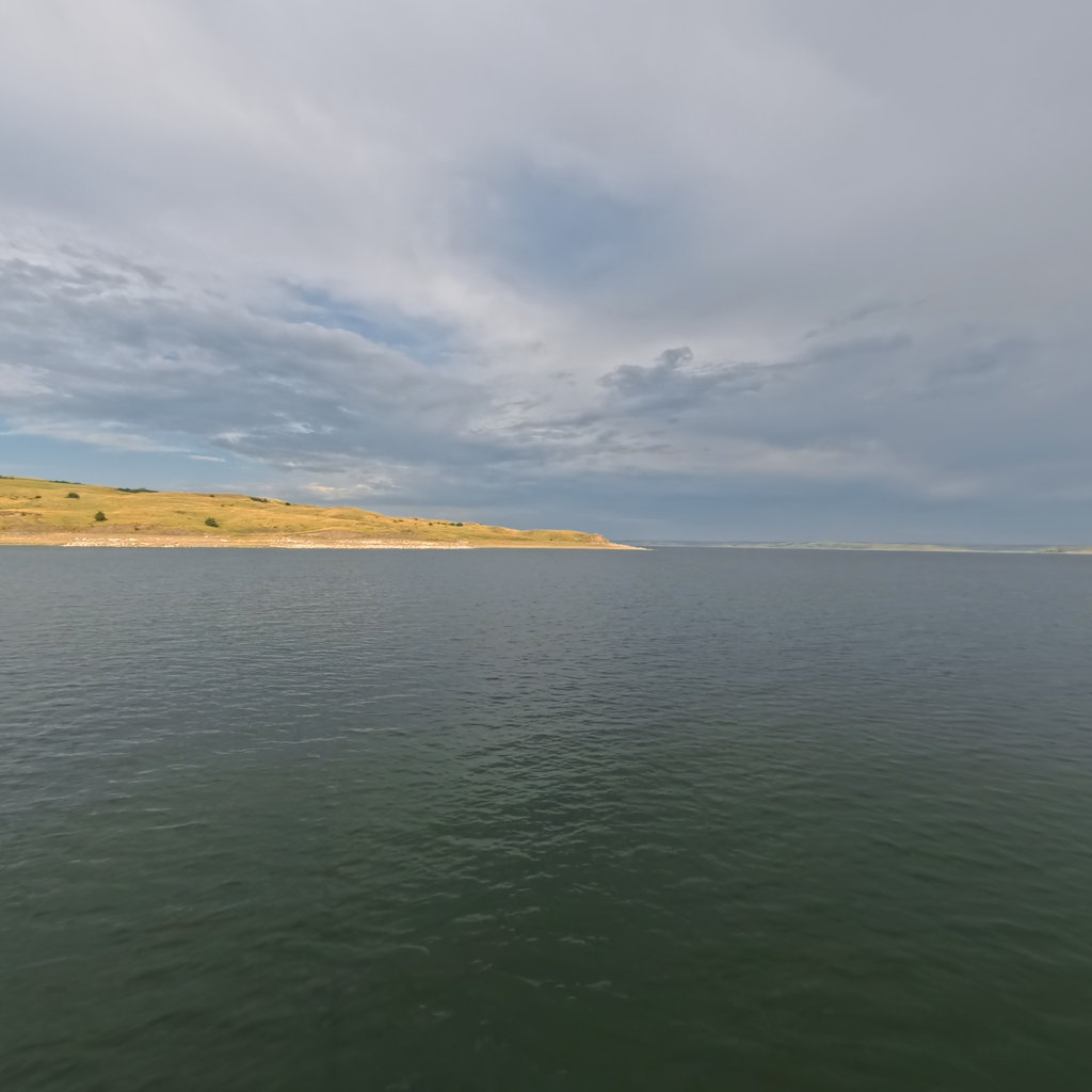 360&deg; scene on Lake Oahe