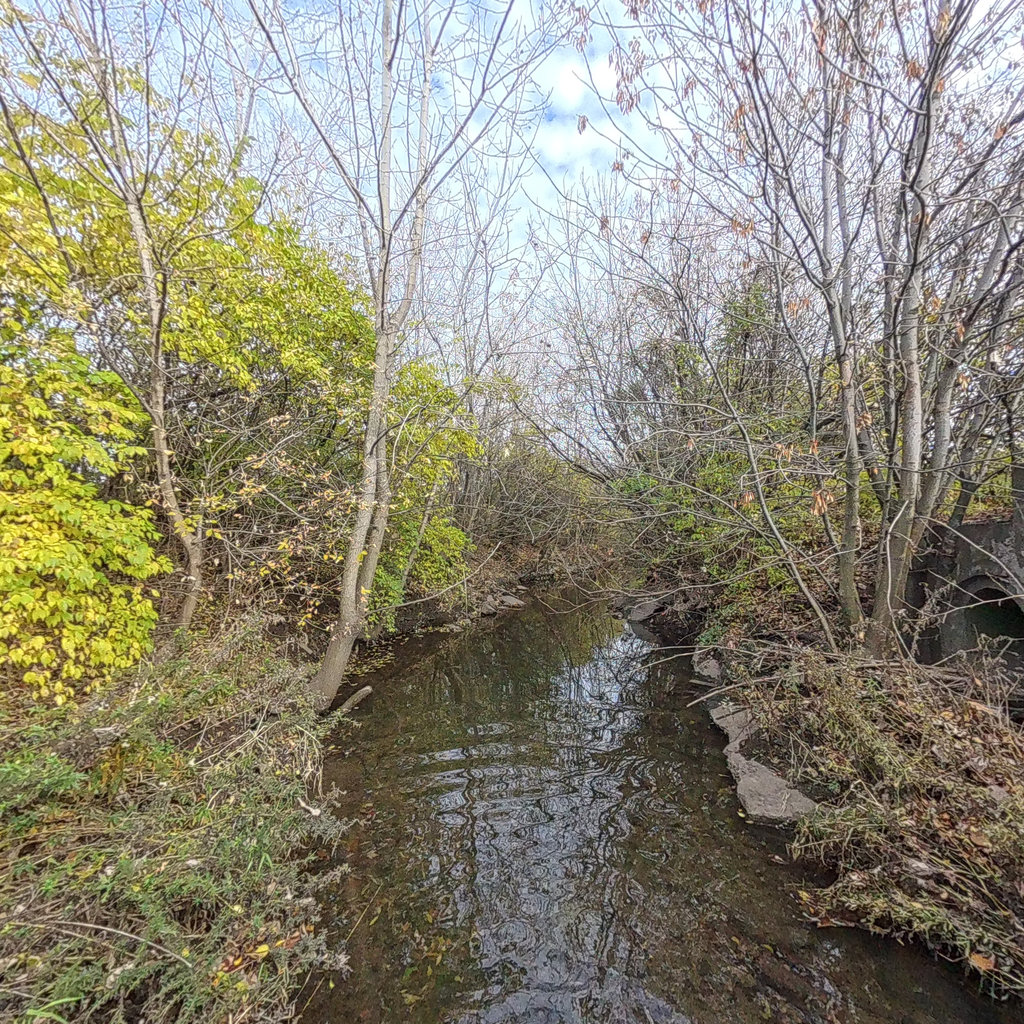 360° panoramic view of WB00172